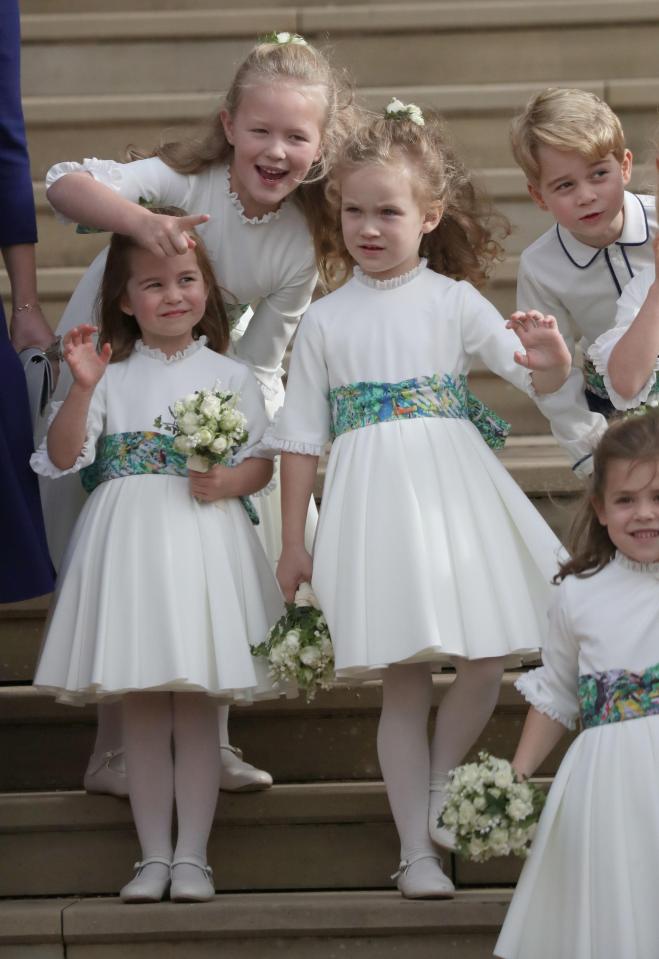  The bridesmaids looked adorable in their matching dresses