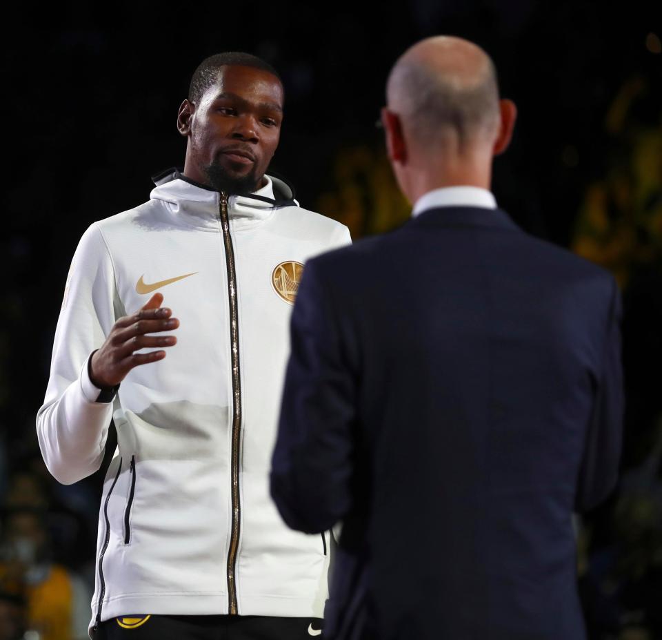 Kevin Durant was one star to receive his ring at the 2018-19 season opener