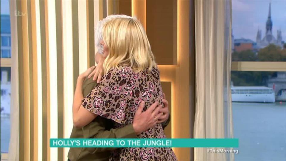  The pair shared a sweet embrace at the start of this morning's show