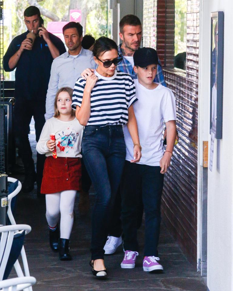  David and Victoria Beckham take kids Harper and Cruz for a pizza in Bondi, Sydney, Australia