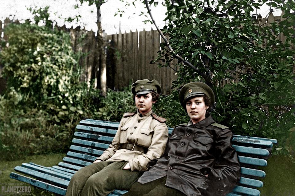  Colourised image of the Women of Death battalion in 1917