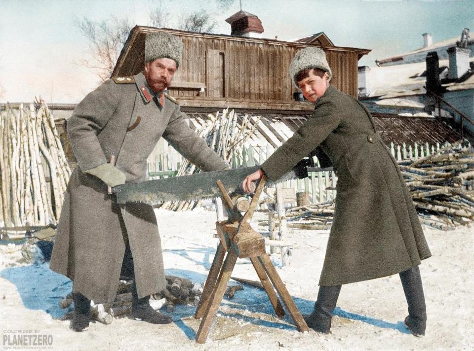  Nikolay Romanov with his son Alexay in exile, 1918