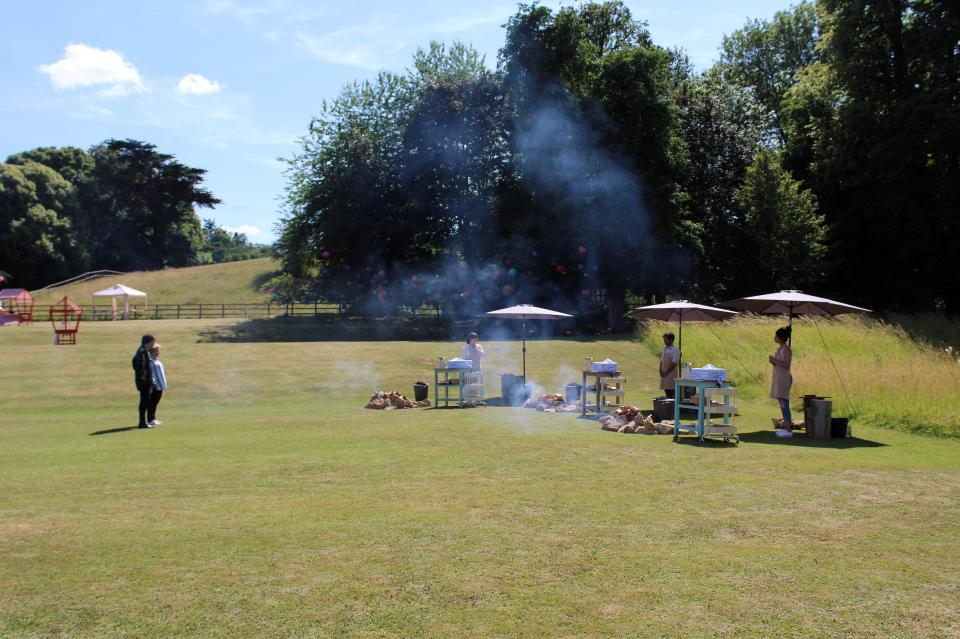  The hopefuls standing by their open fires in the final episode with presenters Sandi and Noel observing