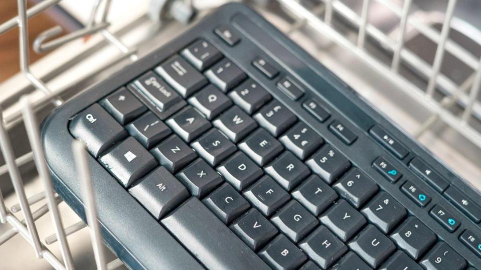 If your keyboard's looking a bit mucky, stick it in the dishwasher