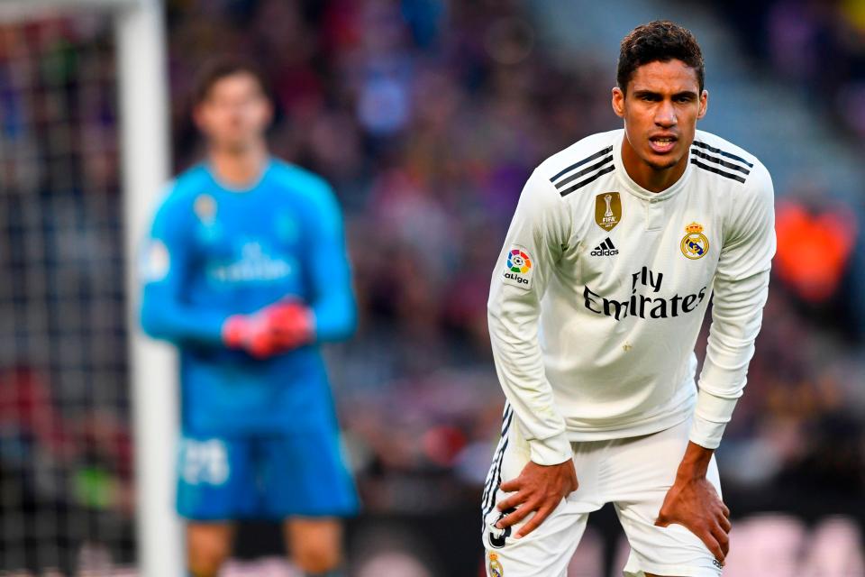  Manchester United are lining up a £100m bid for Raphael Varane