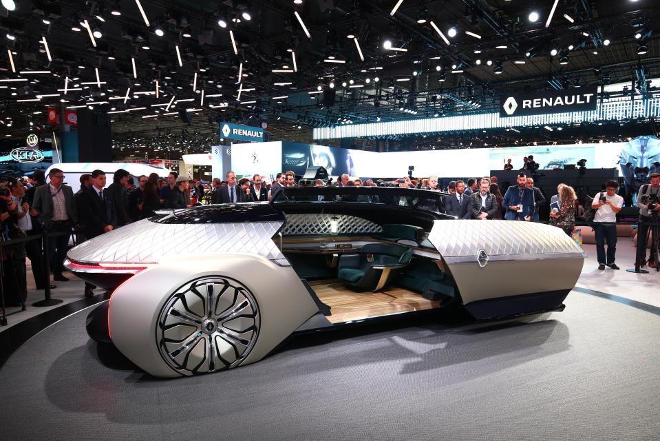  Renault's EZ-Ultimo is a self-driving uber-luxury limo