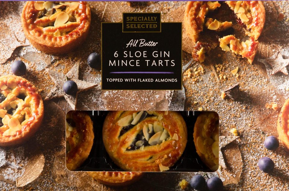  The sloe gin mince pies are available to buy now in a 6 pack for £2.49