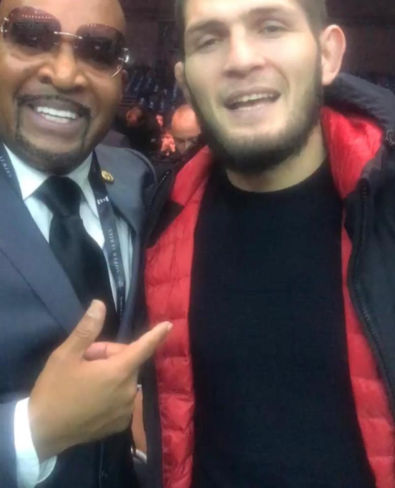  Khabib Nurmagomedov has called out Floyd Mayweather after beating Conor McGregor