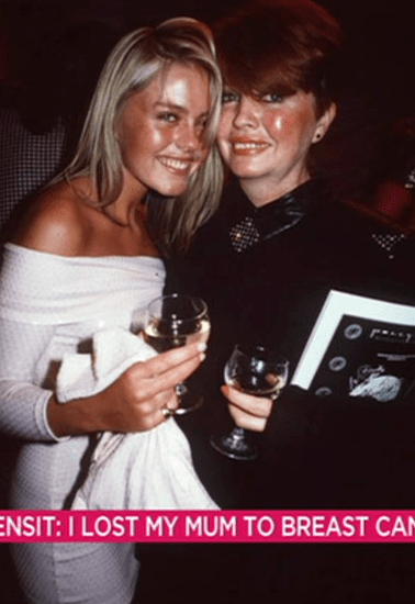  Patsy (L) with her mum in 1986