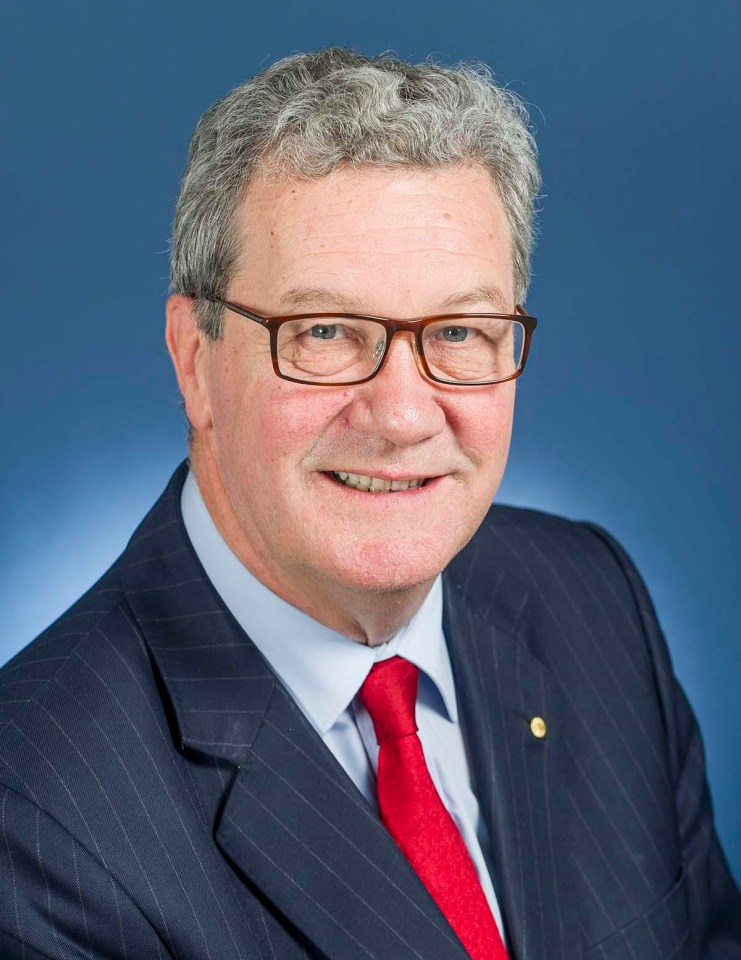 Australian ex-High Commissioner Alexander Downer has said that “the mother of democracies risks becoming a colony of the EU”.