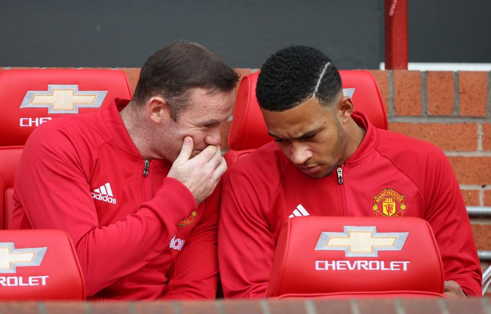  Wayne Rooney said Depay would turn up to United in a Rolls Royce and leather jacket