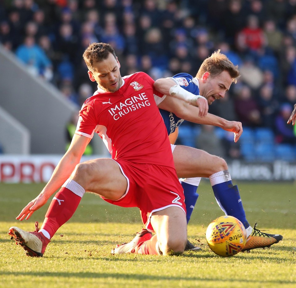 Taylor is arguing that the neck injury which has effectively forced Purkiss from the game means he should no longer be the chairman - traditionally a role taken on by an active player