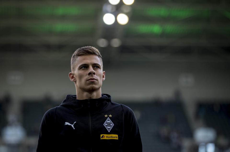 Thorgan Hazard, who plays for Gladbach, believes Eden made the right decision to stay at Stamford Bridge in the summer