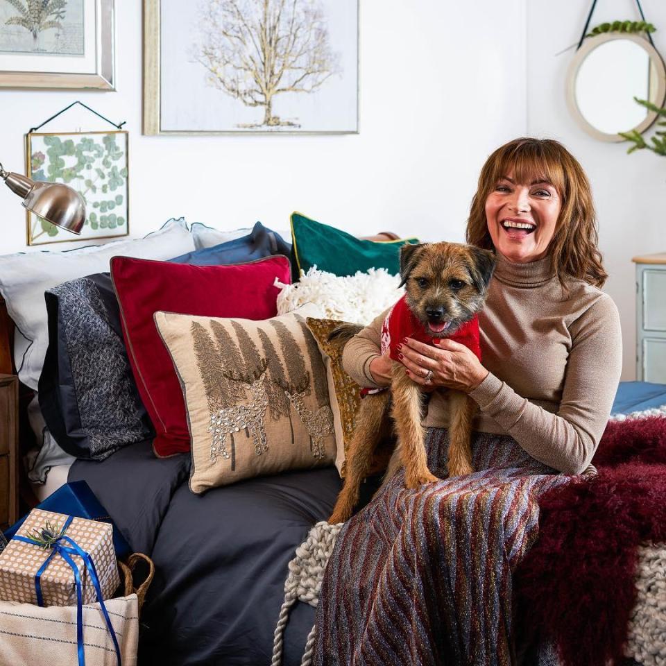  Lorraine Kelly and her Border terrier Angus