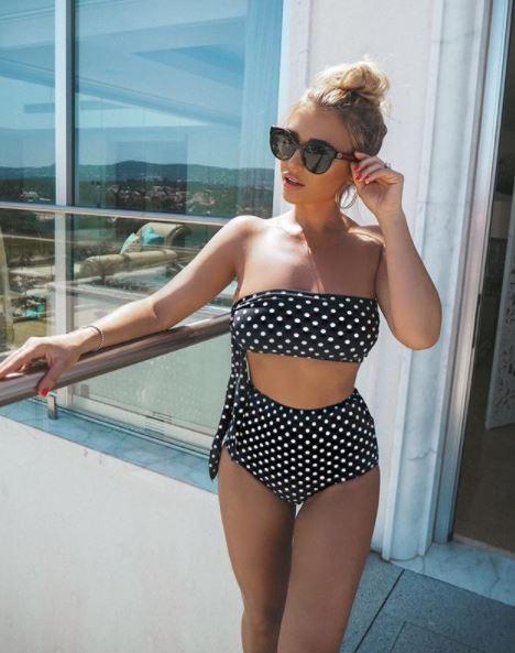  The blonde beauty stunned in a polka dot bikini