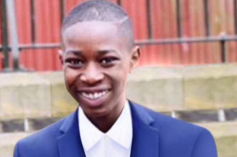  John O, 16, who reportedly rapped under the name "JaySav", was stabbed to death in Tulse Hill on Monday