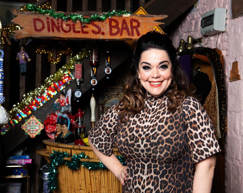  Mandy Dingle will be returning to the village for the first time in 17 years