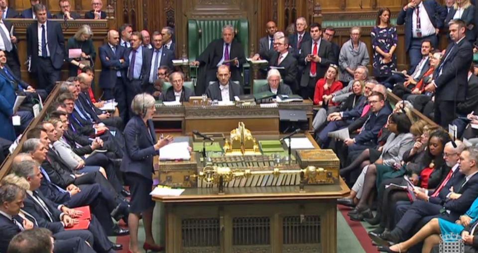  The PM faced a huge crowd of MPs in the House of Commons