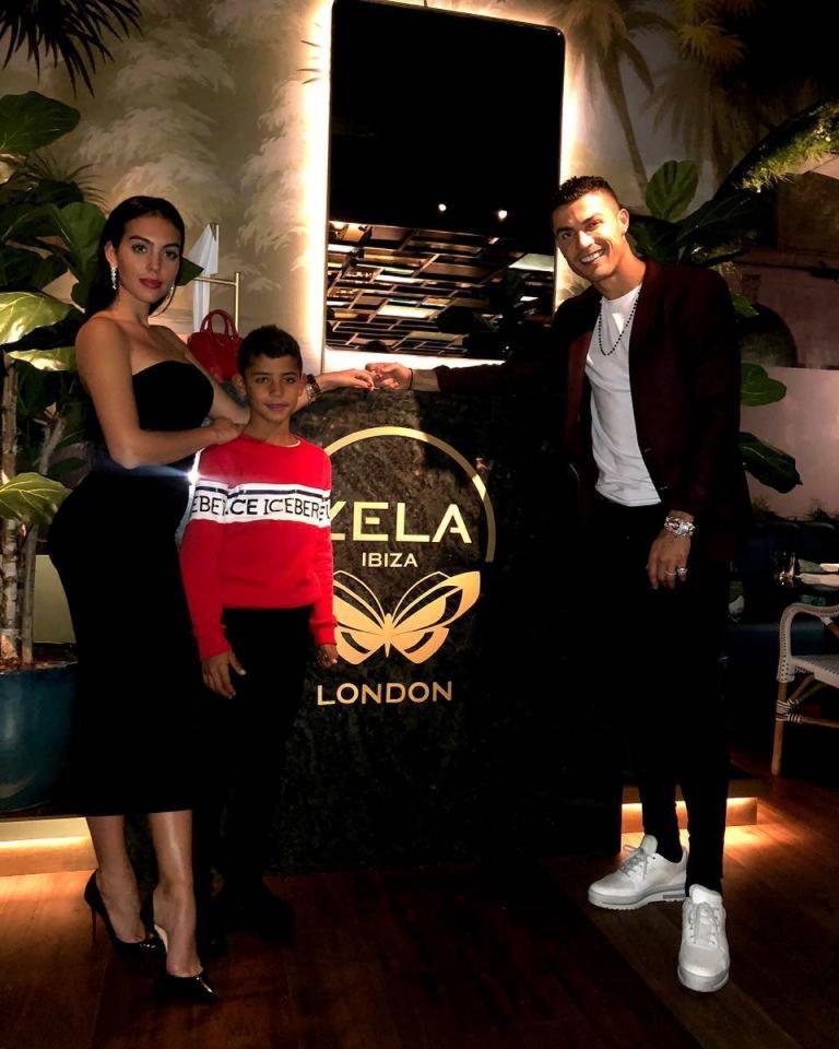 Cristiano Ronaldo appeared to be wearing a ring while at dinner at Vela