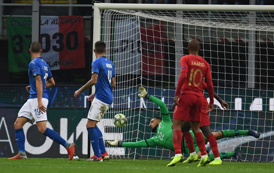  Gianluigi Donnarumma expertly denied William Carvalho in the closing stages