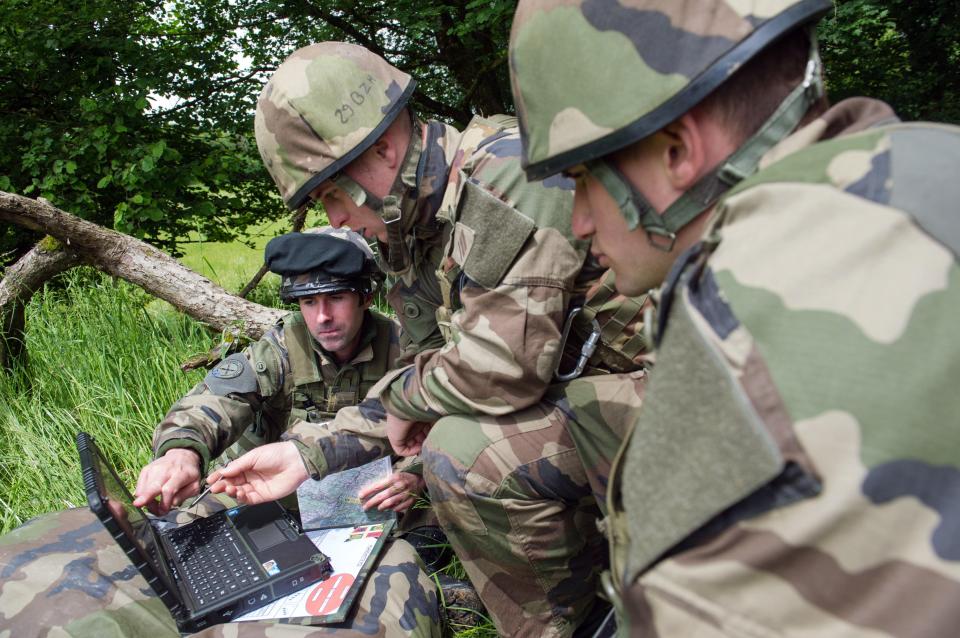  The French Army ministry is switching away from Google on all devices