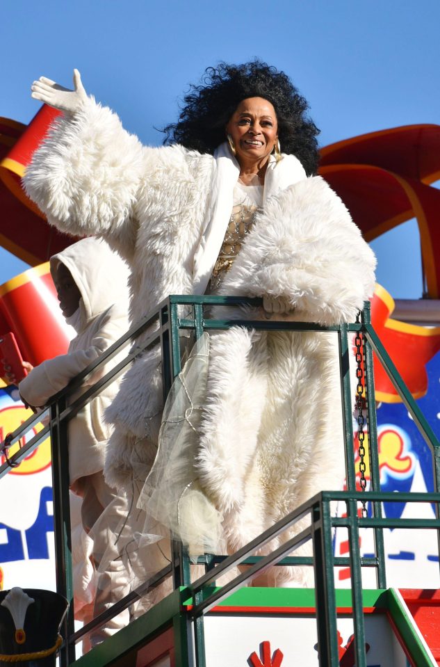  Diva Diana Ross seemed to stick to the unofficial white fur dress code at the annual event