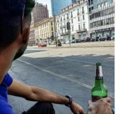  New pics claims to show the man-child drinking beer in the street