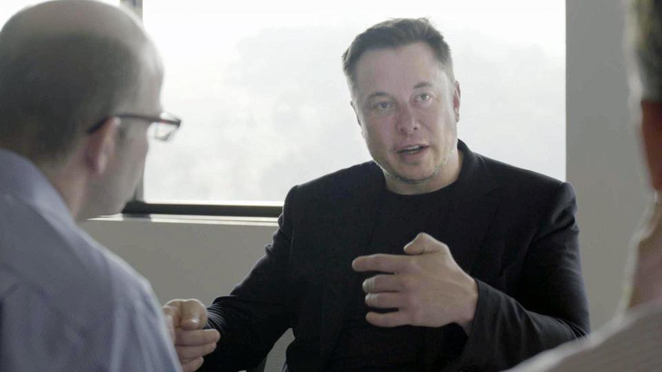  Elon Musk told HBO that there's a 70% chance he'll move to Mars