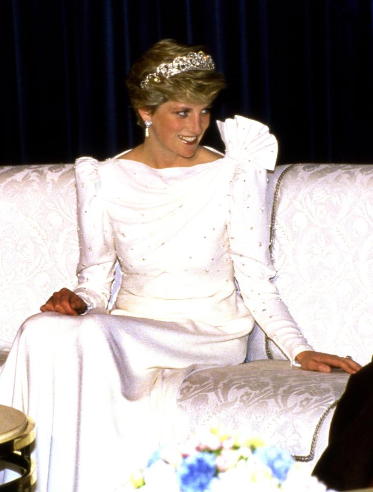  Princess Diana in the ivory silk gown for a state visit to Bahrain in 1986