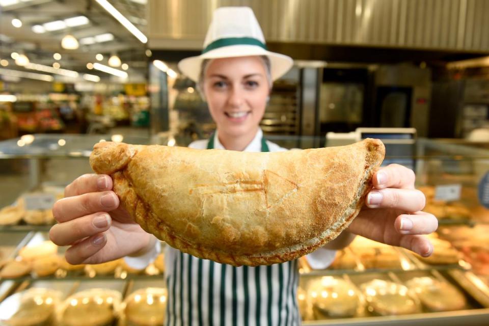 This pasty contains pate, turkey and Christmas pudding inside