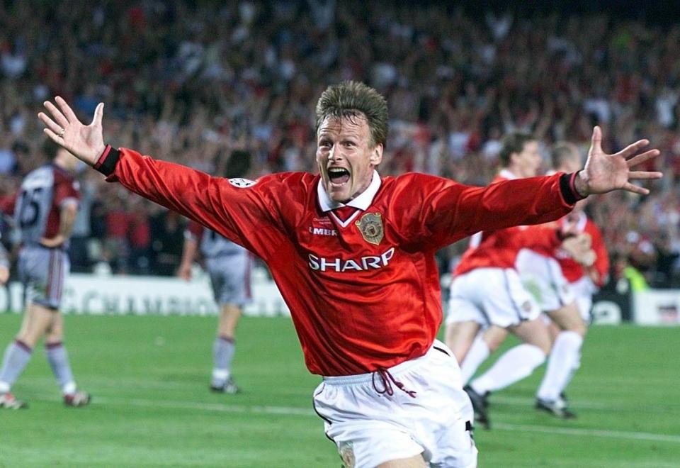  Teddy Sheringham equalised for United late on in the match at the Nou Camp