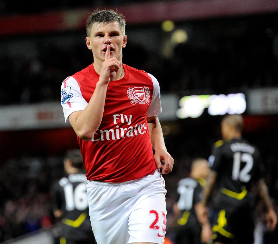  Andrey Arshavin was an Arsenal player between 2009 and 2013