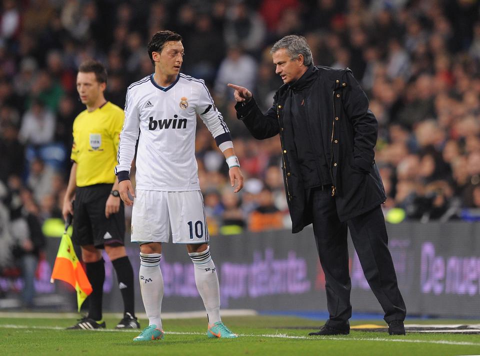  Mourinho preferred Ozil over Kaka in the advanced midfield role