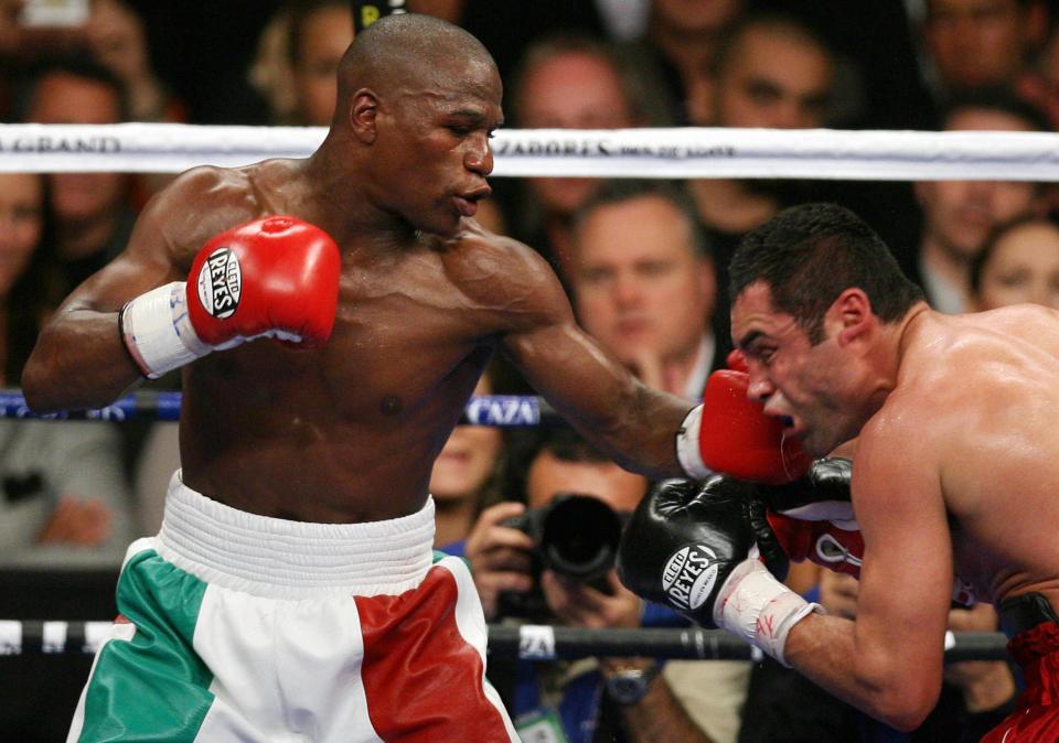  The last time Mayweather worse any other glove other than Grants was in 2007