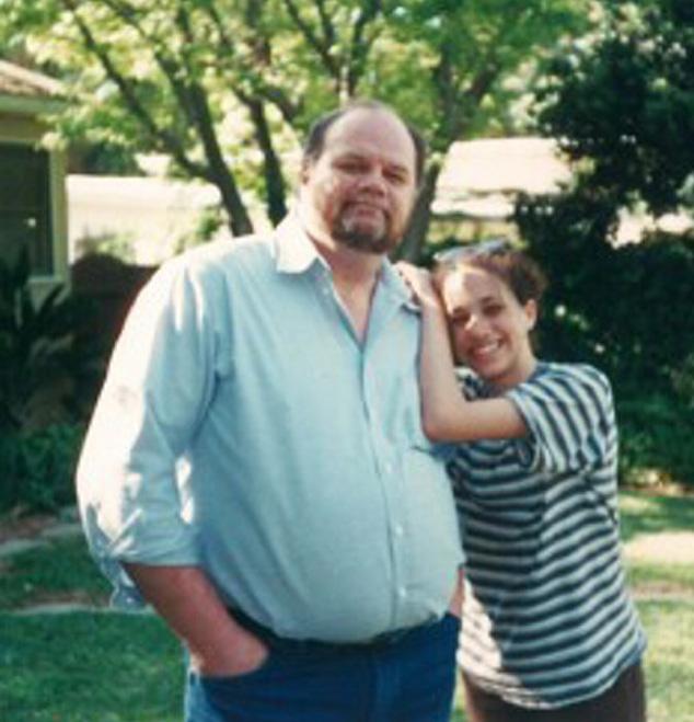 Samantha Markle did not call her dad for Christmas, her sister claimed