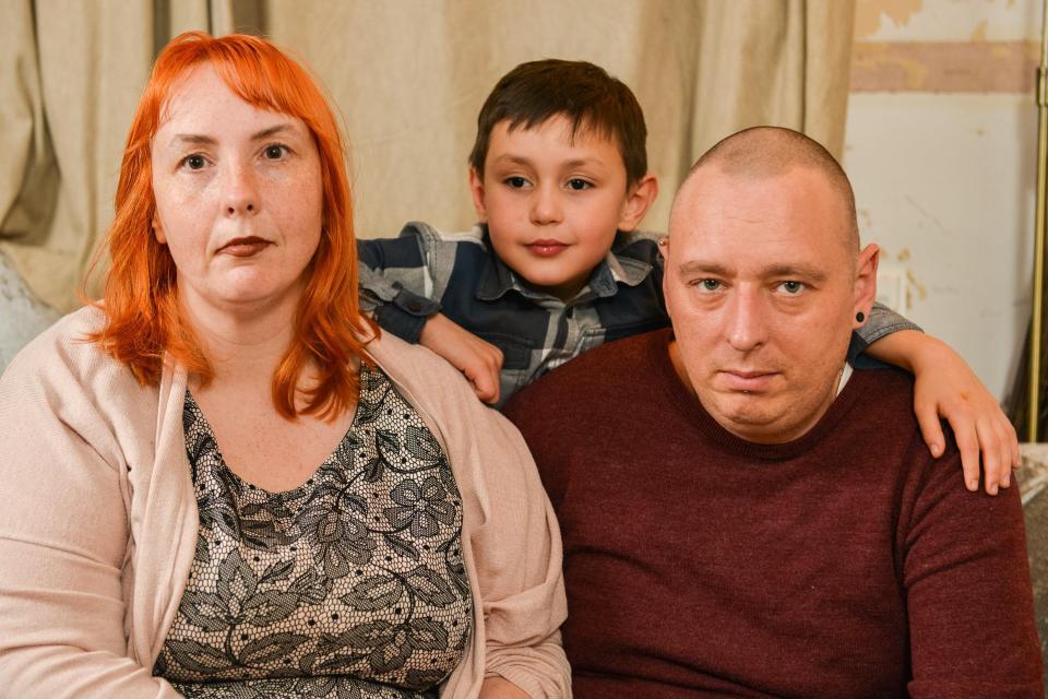  The family were shocked when their Universal Credit payment was reduced to ZERO meaning they had no money to buy food or pay the bills