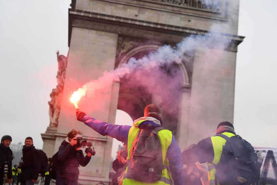  Protesters have attacked iconic buildings such as the Arc de Triomphe