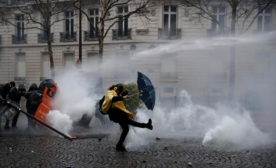  Riot vans turned water cannons on the troublemakers