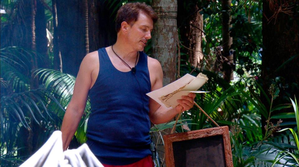  I'm a Celeb medics advised John go to hospital for an X Ray but he is still on 'lock down'