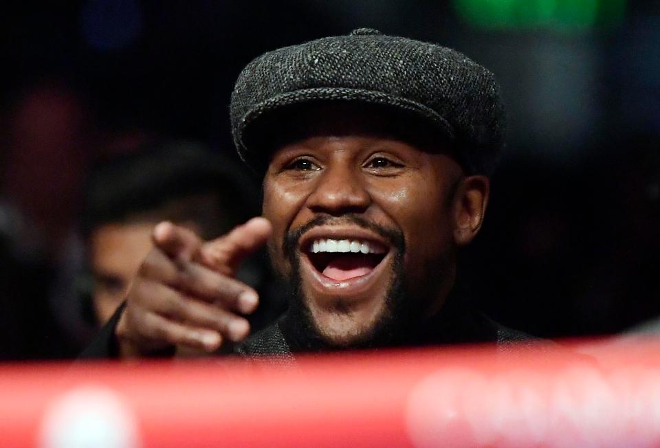  Mayweather left the Staples Center "disgusted" by the outcome