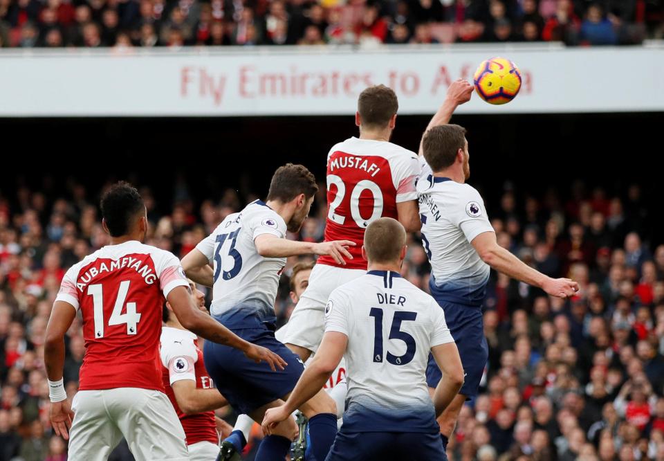  Jan Vertonghen gave a penalty after handling the ball inside the box