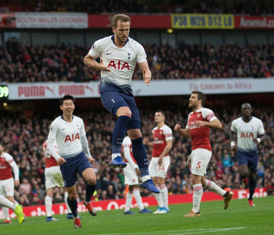  Harry Kane scored to give Tottenham the lead before half-time