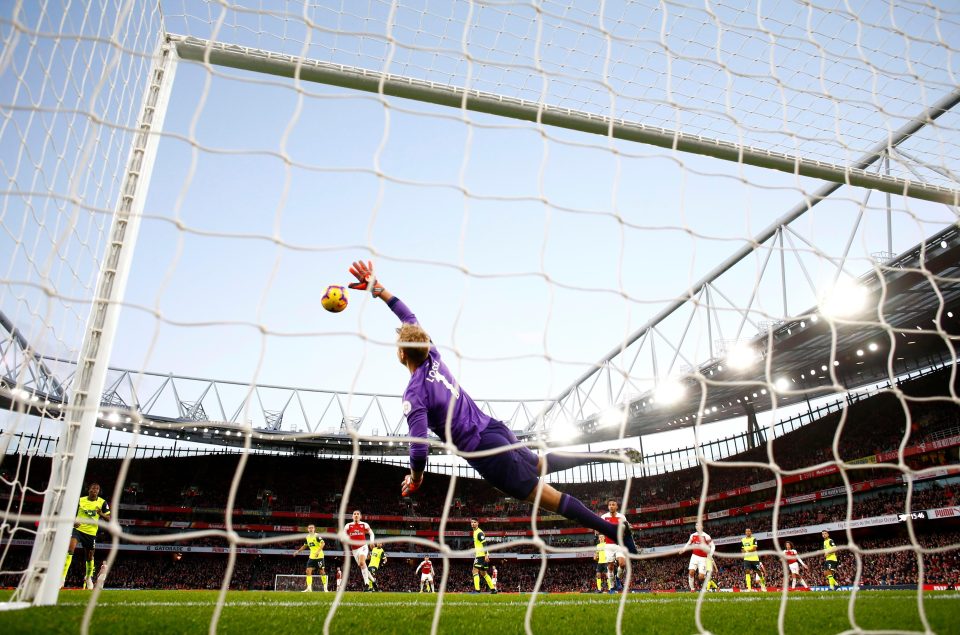 Arsenal struggled to break down Huddersfield in the first half