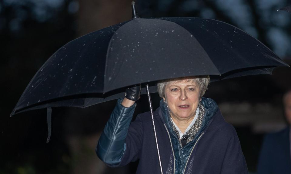  Theresa May is trying to stop her Brexit deal from collapsing