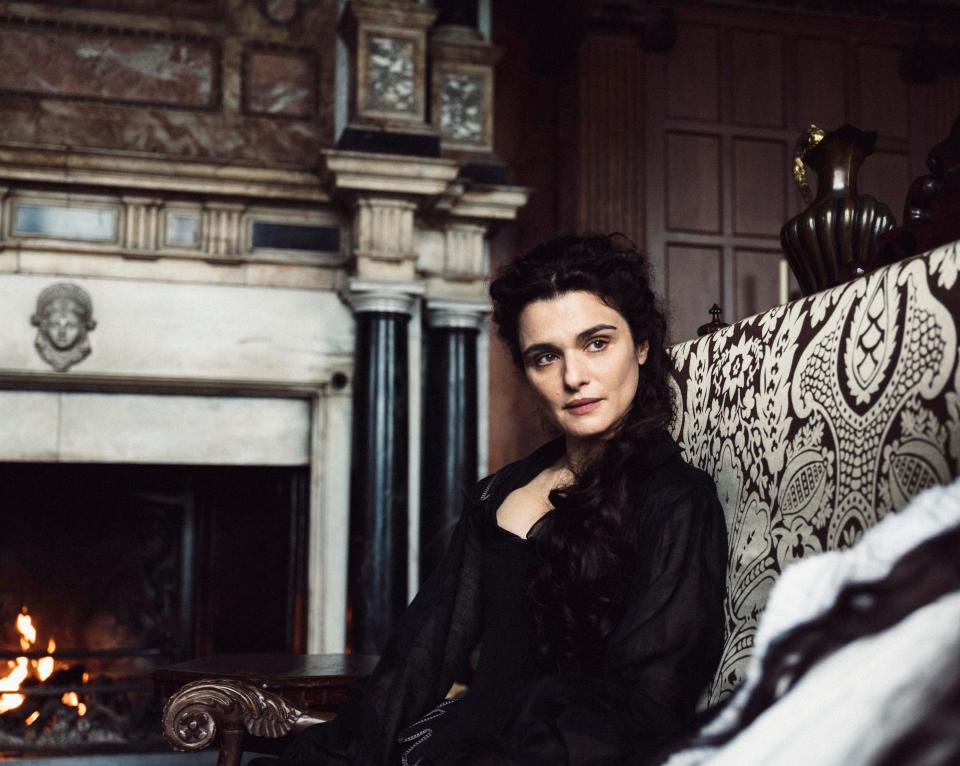  The film focuses on saucy love letters written to Sarah Churchill, played by Rachel Weisz in the film