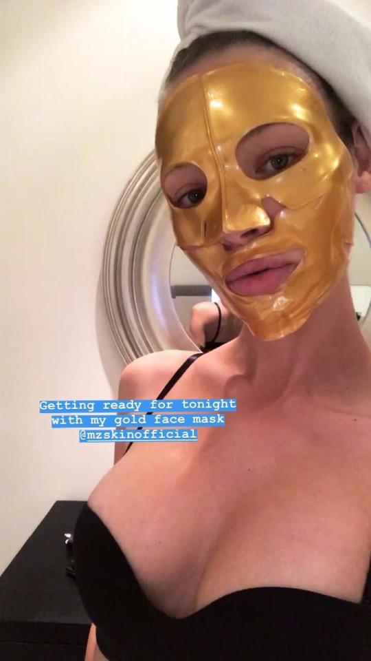  On Instagram Roxy shares her pamper routines