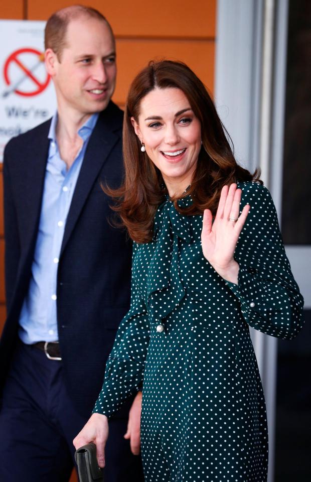  Kate Middleton indicated to school friends she wanted to "save herself" for someone special