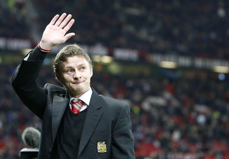 Ole Gunnar Solskjaer turned up at the Manchester United staff Christmas party and delivered a rousing speech