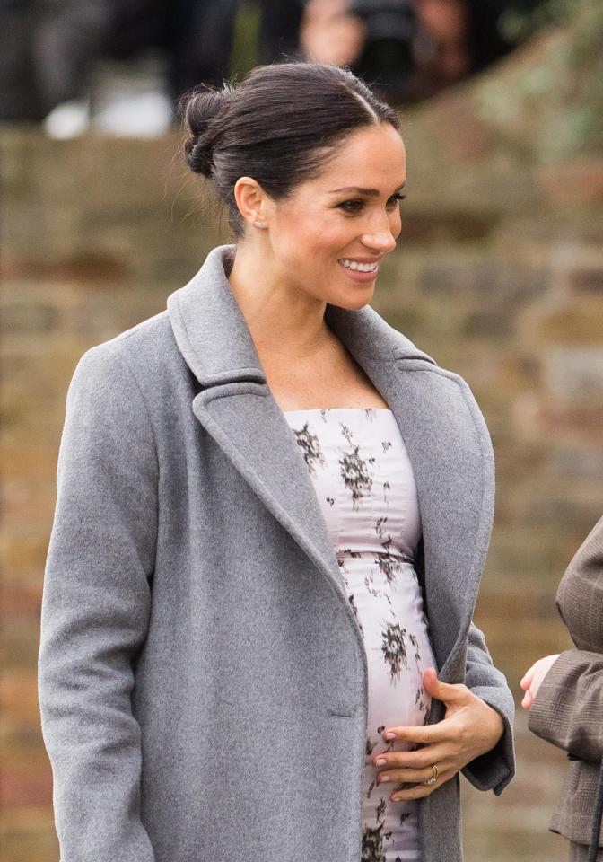  A royal expert says Meghan will use her pregnancy to gain a 'medieval power' at Christmas