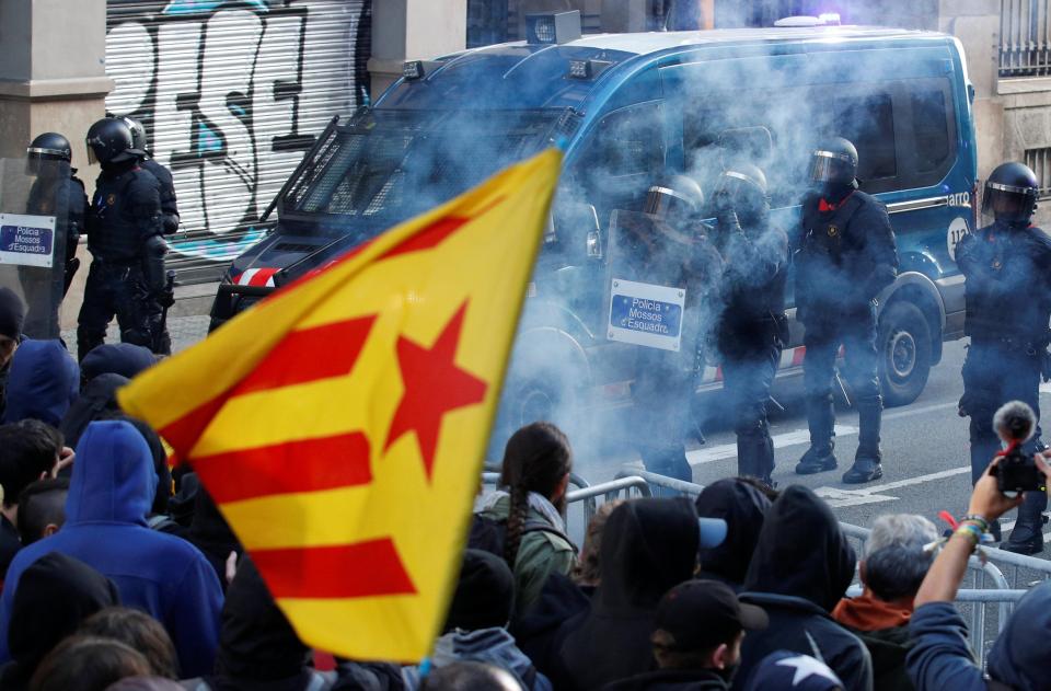  Pro-independence protesters are angry about Spain's Cabinet holding a meeting in Catalonia